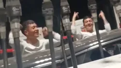 Cristián Zavala canta en una bencinera. (Foto: