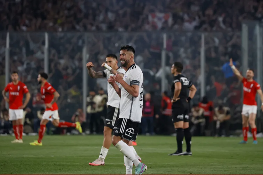 Colo Colo se quedó con los tres puntos ante la UC. | Foto: Photosport