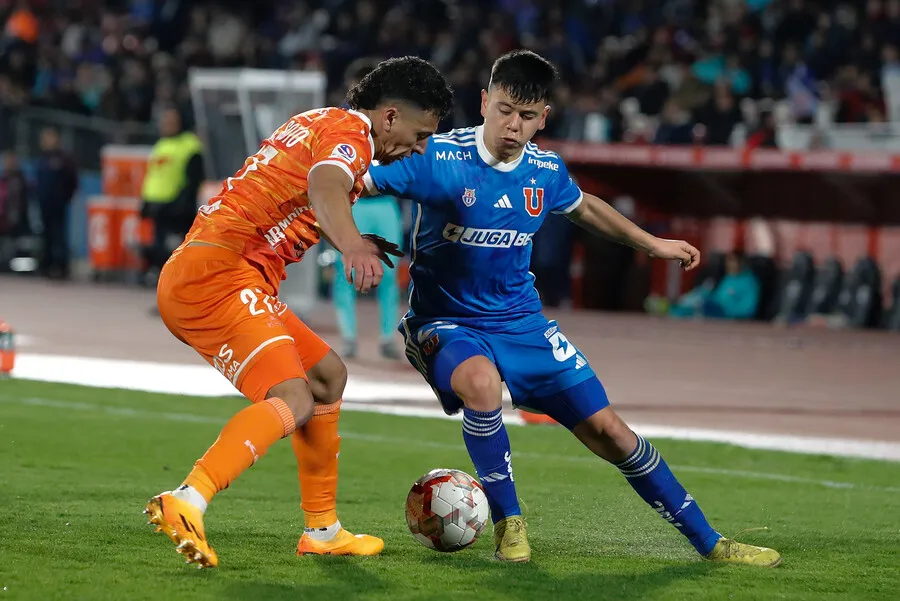 Nacho Vásquez no estará disponible para este duelo (Photosport)