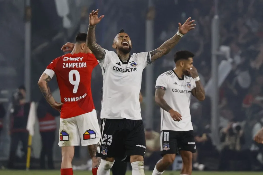 Arturo Vidal advirtió del poderío de Colo Colo: va a la caza de Universidad de Chile.
