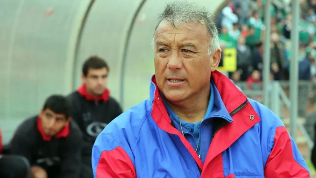Raúl Toro se la jugó por Universidad de Chile para el Clásico Universitario. 
