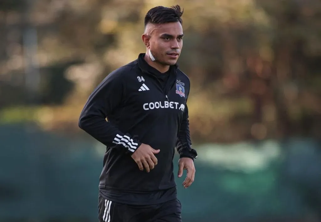 Vicente Pizarro está entrenando de forma diferenciada en Colo Colo. (Foto: @colocolooficial)