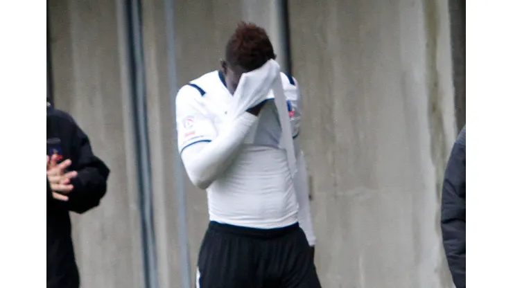 Futbol, Nublense v Colo Colo. Copa Chile MTS 2015 El jugador de Colo Colo Modou Lamin Jadama en accion durante el partido por Copa Chile en el estadio Bicentenario Nelson Oyarzun en Chillan, Chile. 02/08/2015 Dragomir Yankovic/Photosport******** Football, Nublense v Colo Colo. Copa Chile MTS 2015 The Colo Colo's player Modou Lamin Jadama in action during the Copa Chile football match held at the Bicentenario Nelson Oyarzun stadium in Chillan, Chile. 02/08/2015 Dragomir Yankovic/Photosport