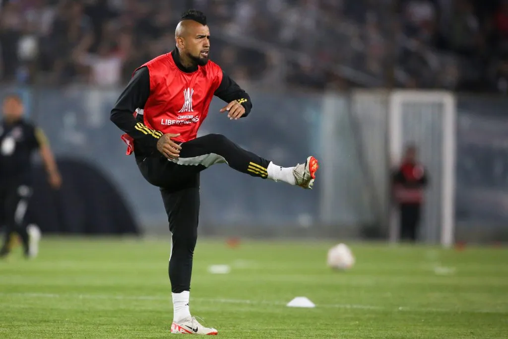 Arturo Vidal opina constantemente a través de medios de comunicaciones, streaming y redes sociales.  (Foto: Photosport)