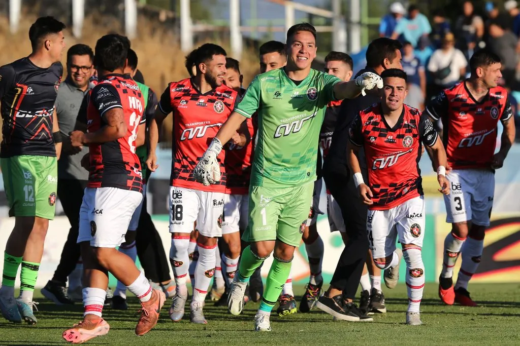 Deportes Limache sigue soñando con el ascenso a la Primera División. (Foto: Photosport)