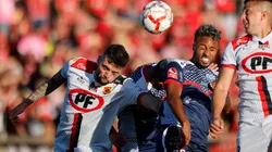 Víctor Campos y Pablo Sanhueza en el partido de ida de semifinal entre Deportes Recoleta y Rangers de Talca.