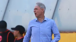 Tiago Nunes tiene a su primer refuerzo para la temporada 2025 (Foto: Photosport)