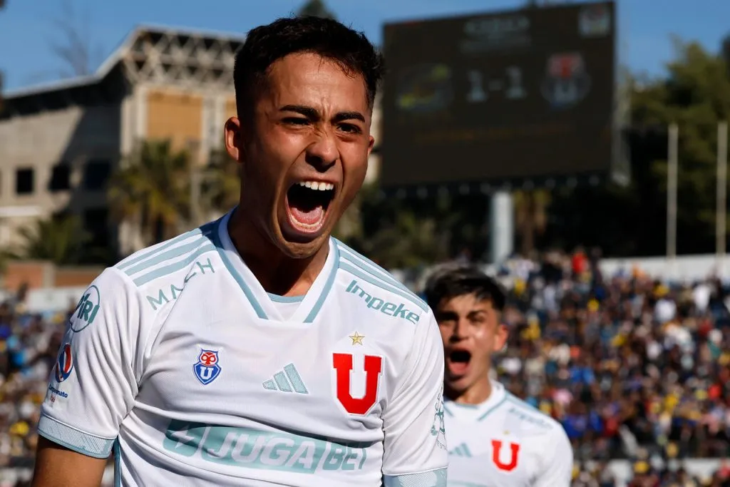 Lucas Assadi tras convertirle a Everton. | Foto: Photosport