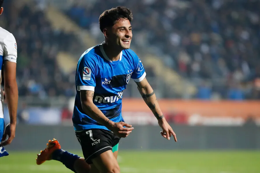 Altamirano fue dirigido por Gustavo Álvarez en Huachipato (Photosport)