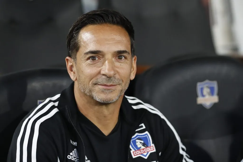 Como ayudante de campo de Quinteros, Lemma pudo levantar la Copa Chile 2021 con Colo Colo | FOTO: Felipe Zanca/Photosport