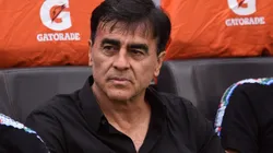 Gustavo Quinteros no volverá a Colo Colo. Los albos deben seguir buscando un DT para la recta final de 2025. (Créditos: Photosport)