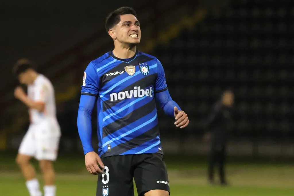 Tiago Nunes tiene en la mira a Gonzalo Montes para reforzar Universidad Católica.