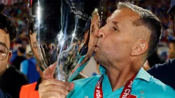 Leyenda de la U le rinde tributo a Gustavo Álvarez.