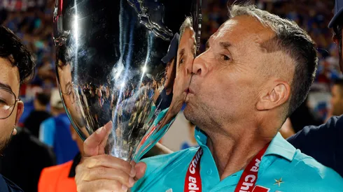 Leyenda de la U le rinde tributo a Gustavo Álvarez.