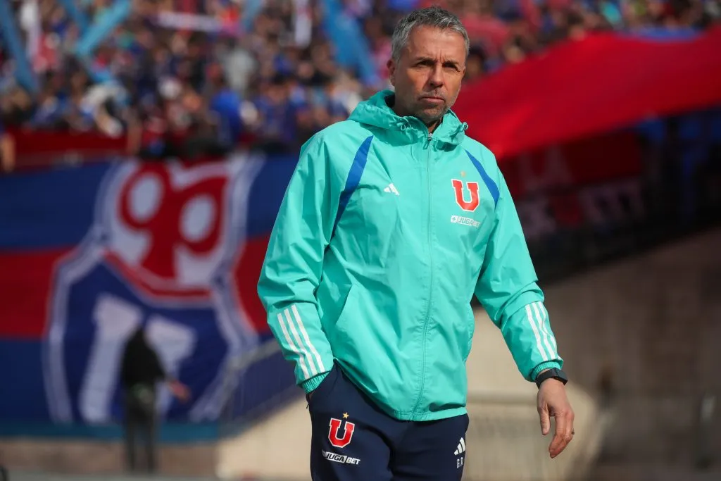 Gustavo Álvarez ya planifica el 2025 de Universidad de Chile. Le envió un mensaje a la directiva azul.