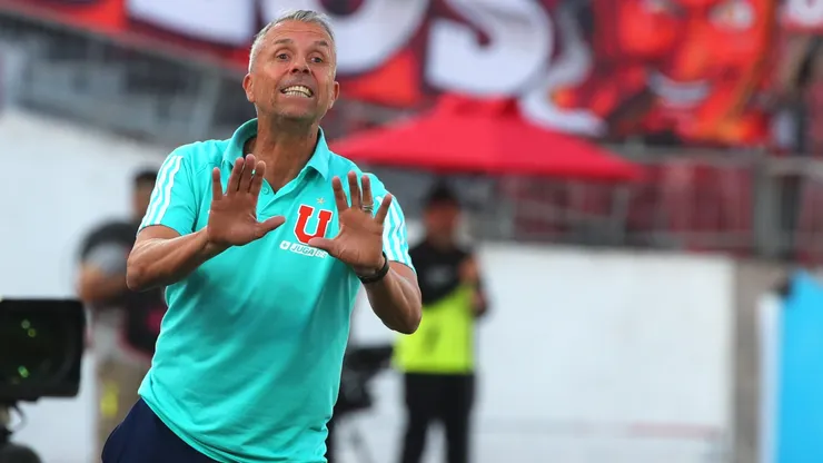 Gustavo Álvarez quiere refuerzos de calidad para Universidad de Chile.