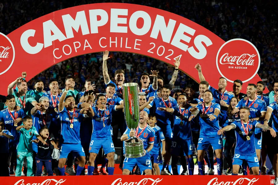 Aránguiz le dio un nuevo título a la U. | Foto: Photosport