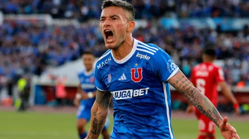 Charles Aránguiz hizo saltar de sus asientos a los hinchas de la U.
