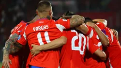 Los jugadores de Chile festejan uno de los goles de Lucas Cepeda contra Venezuela, en la fecha 12 de las Eliminatorias Sudamericanas 2026.