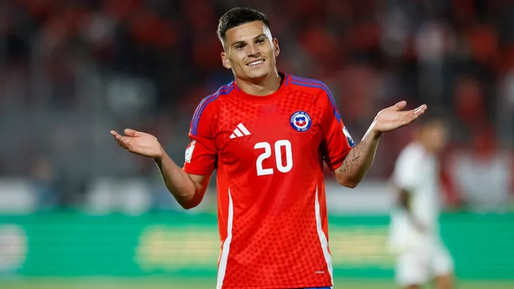 Cepeda fue la figura de La Roja ante Venezuela.