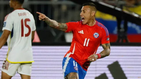 Eduardo Vargas no tiene definido su futuro. Por el momento, no tiene ofertas concretas en Brasil.
