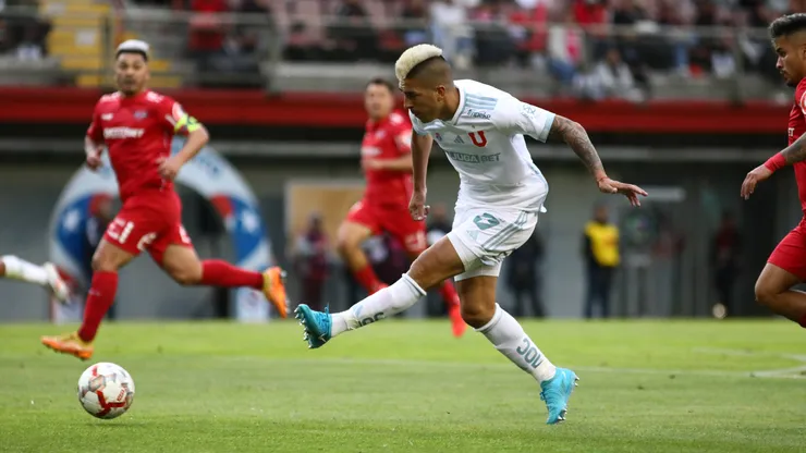 Leandro Fernández en el último partido entre Universidad de Chile y Ñublense, en la fecha 29 del Campeonato Nacional 2024.