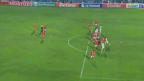 Williams Alarcón anota un tremendo gol. (Foto: ESPN)