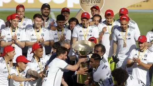 Colo Colo vivirá clave reunión para definir renovaciones del plantel.