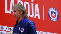 Escritor saca a pasear a todo el gremio periodístico por petición de Gareca.