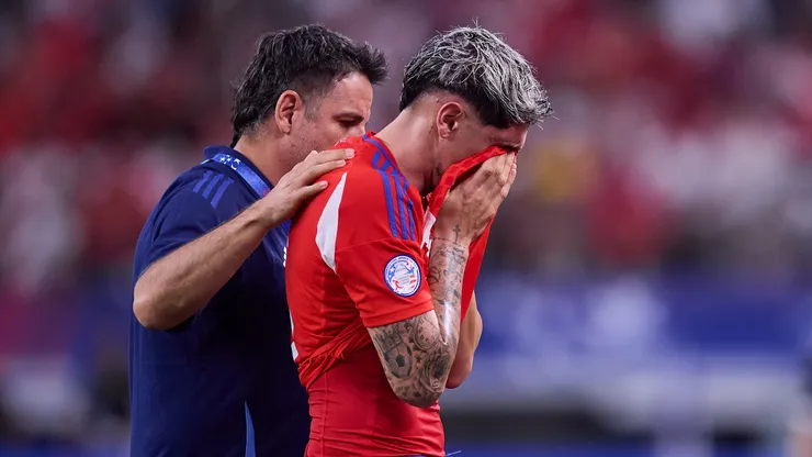 Figura de La Roja en duda para enfrentar a Venezuela.