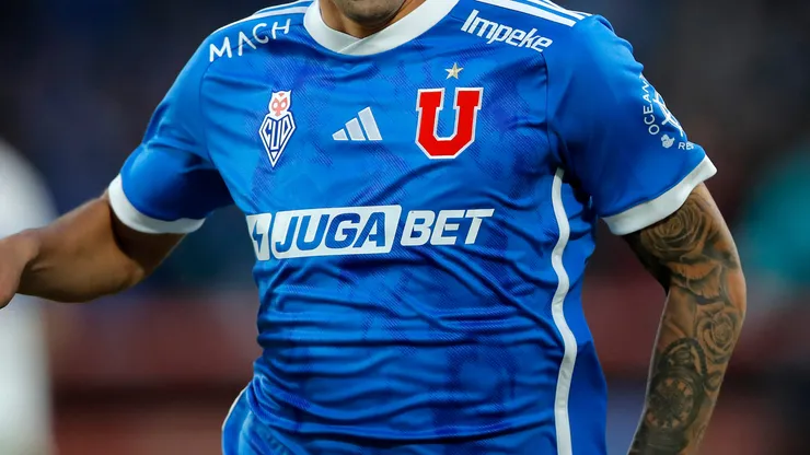 Esta sería la nueva camiseta de Universidad de Chile para 2025.
