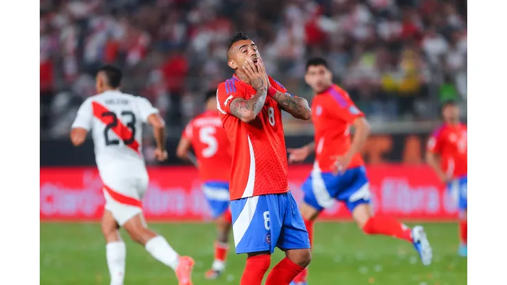 Martín Tincho Gálvez le hace un monumento a Arturo Vidal.