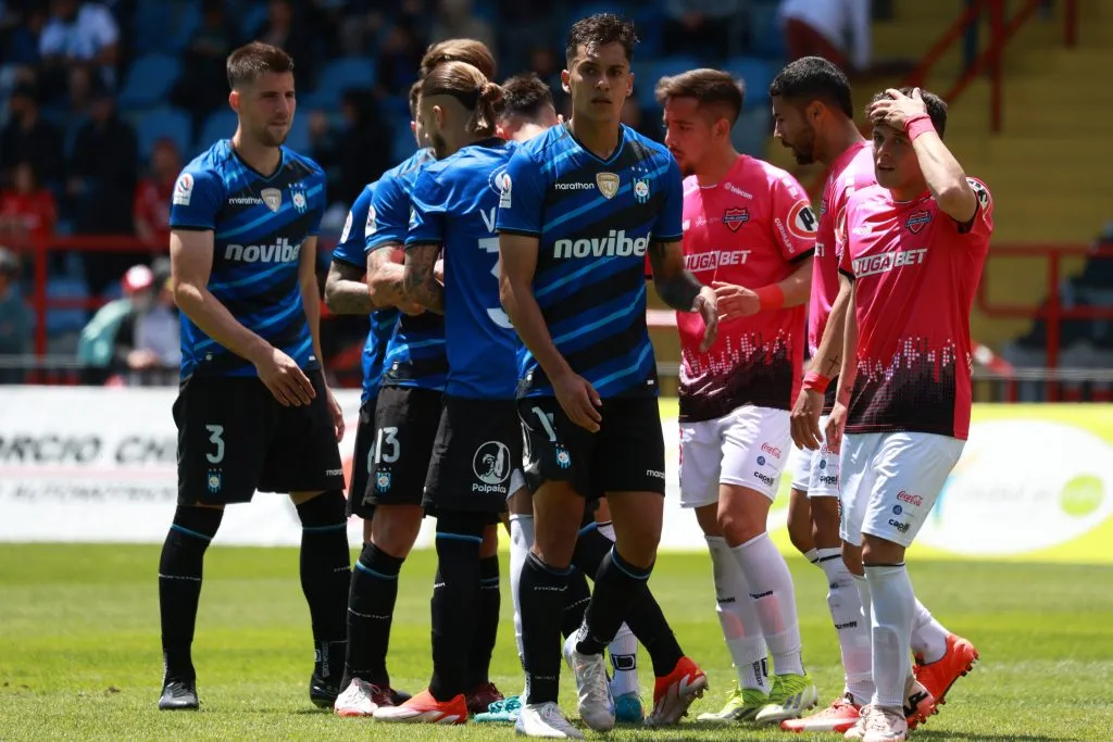 Carlo Villanueva en Huachipato. (Foto: Photosport)