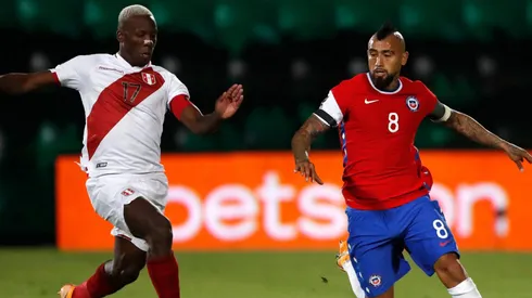 Arturo Vidal recibe elogios desde Perú.