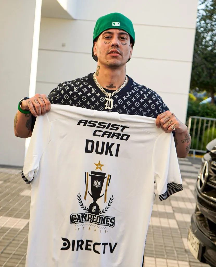 Duki lució la camiseta conmemorativa por la estrella número 34.