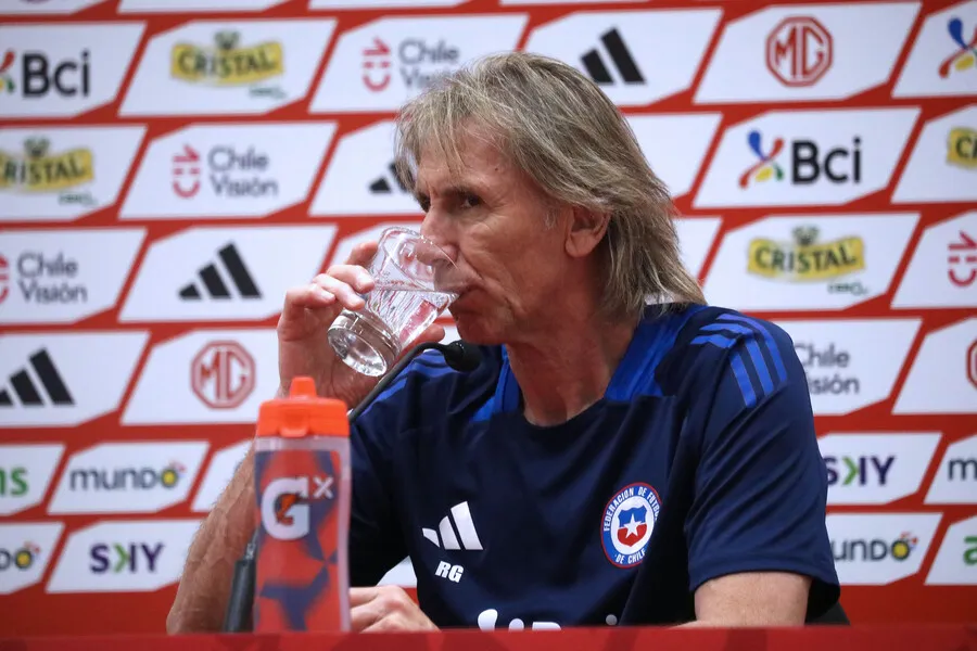 Gareca llega exigido al partido ante Perú. | Foto: Photosport