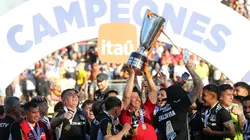 Colo Colo podría realizar su proceso de preparación fuera de Sudamérica. (Foto: Photosport)