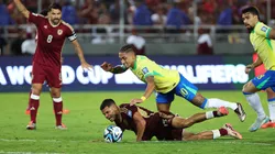 Venezuela rescató un empate ante Brasil.