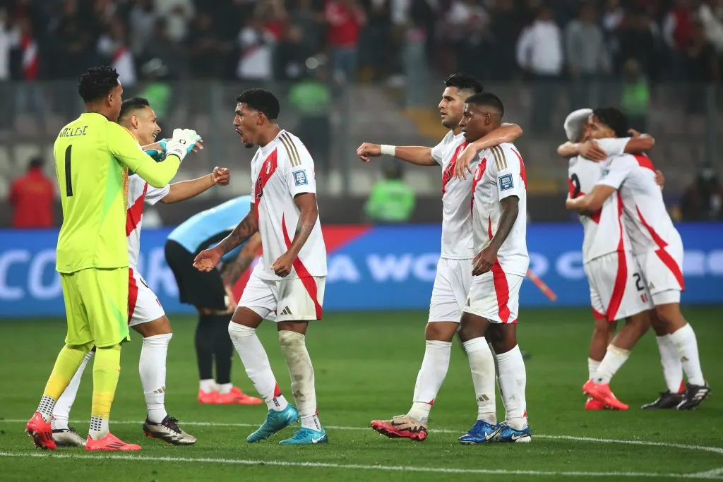 Perú quiere darle el golpe de gracia a Chile | Foto: Getty Images