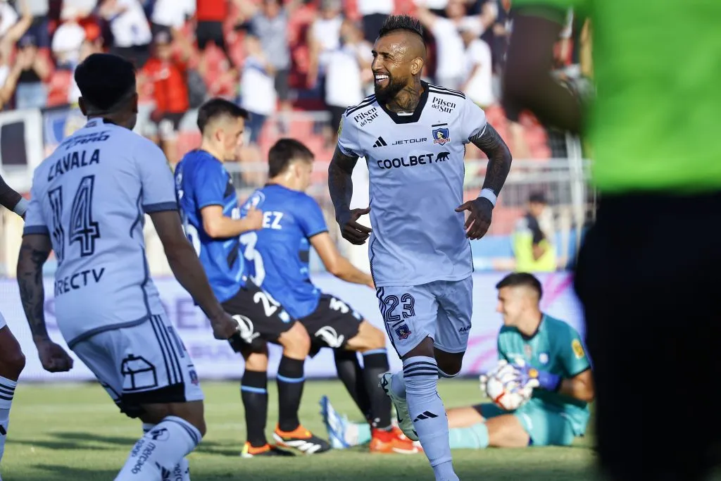 Colo Colo por ahora gana por 2-0 a Huachipato en la Supercopa 2024. Los minutos restantes se jugarán en Rancagua. Arturo Vidal no estará, pues se encuentra en la Selección Chilena. (Foto: Photosport)