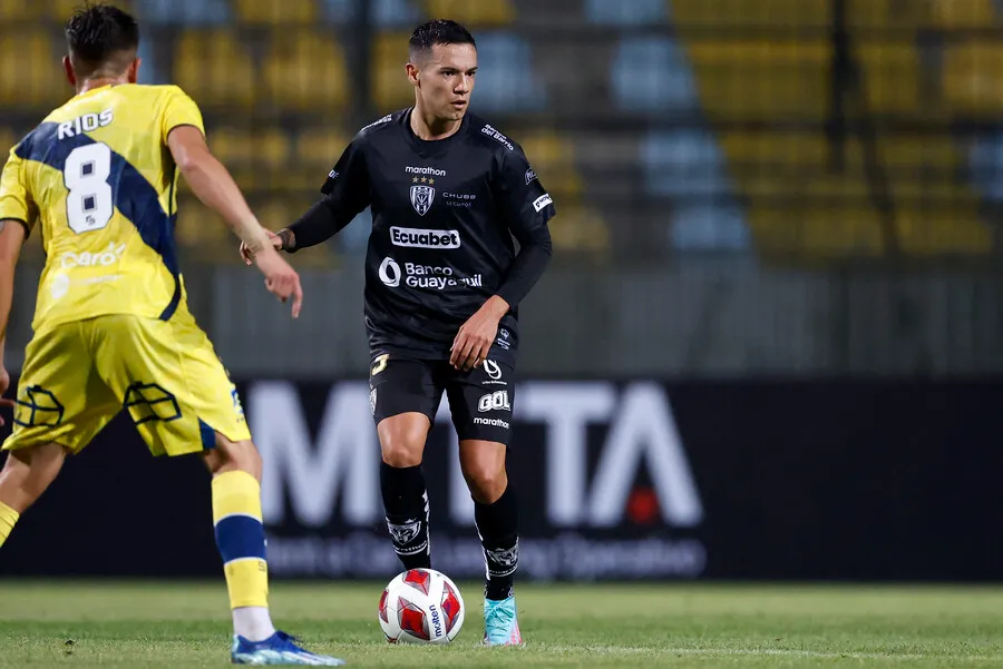 El jugador nacional que es opción para la UC | Foto: Photosport