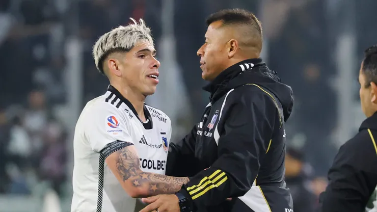 Jorge Almirón se refirió a la posible partida de Carlos Palacios a Boca Juniors.