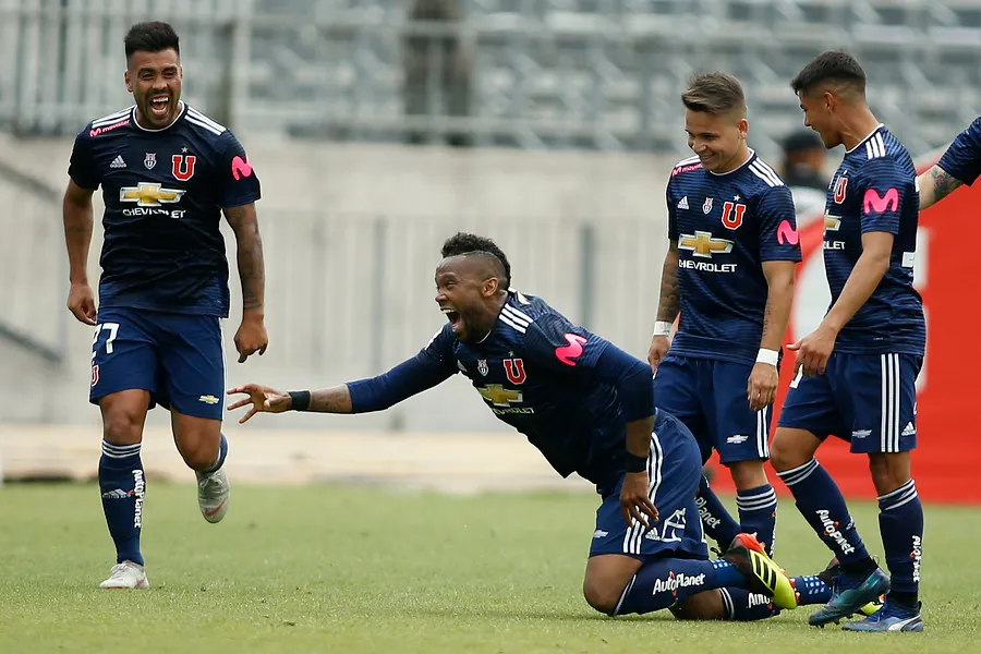 Vaz y su recordada celebración (Photosport)