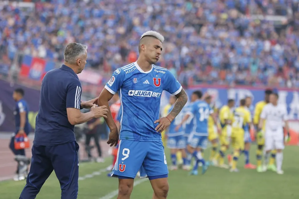 Fernández le estaba dando una alegría al pueblo azul, pero Gilabert le ahogó el grito de gol | FOTO: Pepe Alvujar/Photosport