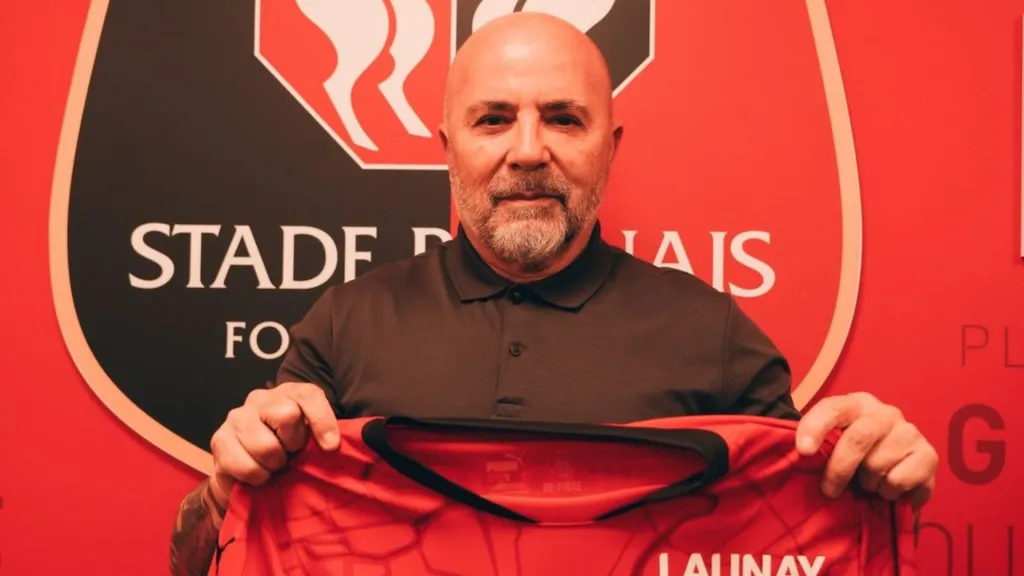Jorge Sampaoli tiene nuevo club: fue oficializado como entrenador del Stade Rennais.