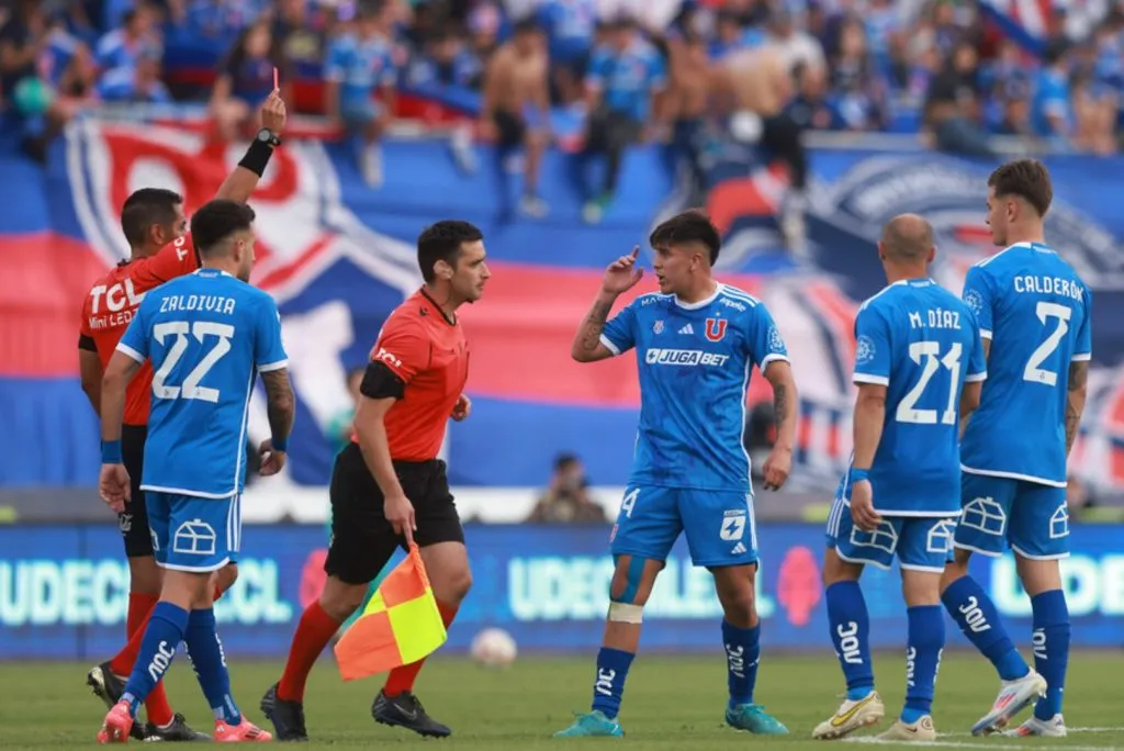 Momento en que el Shelo fue expulsado (Photosport)