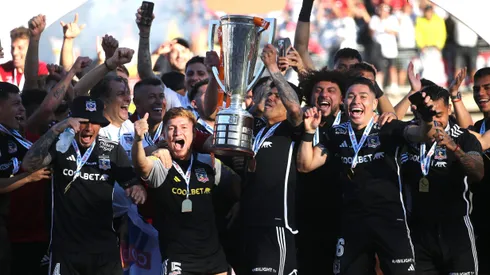 Esteban Pavez levantó la 34 junto a Colo Colo siendo su capitán (Foto: Javier Salvo/Photosport)