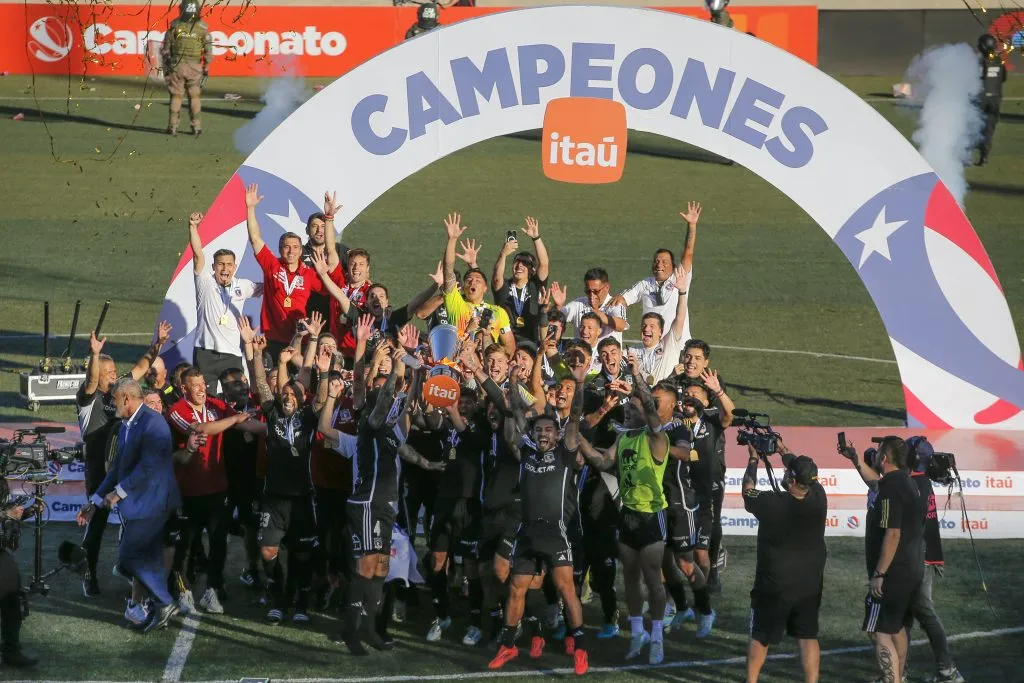 Así fue la celebración del título de Colo Colo en Copiapó. (Foto: Javier Torres/Photosport)