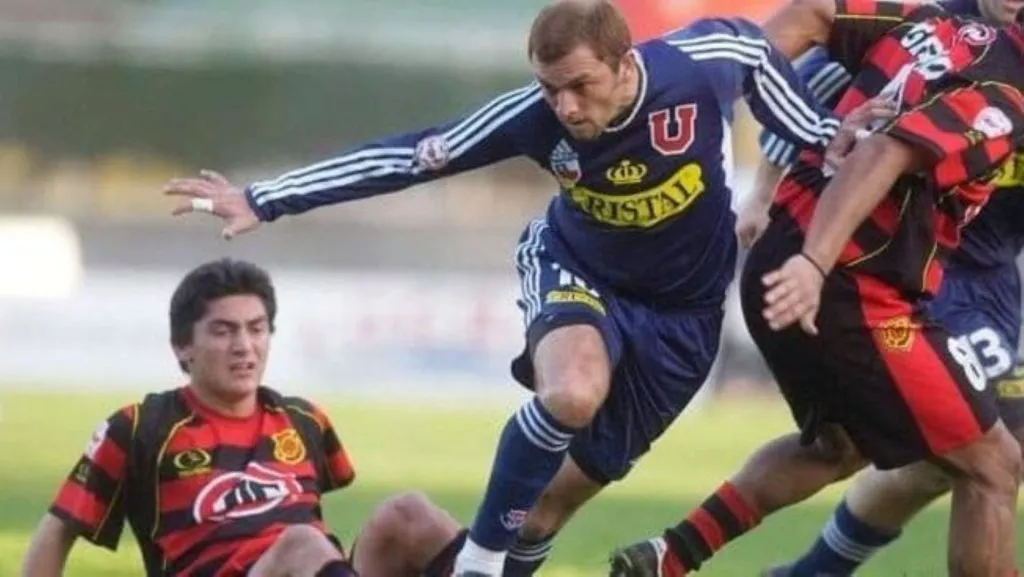 El mediocampista paraguayo duró solo un semestre (Photosport)