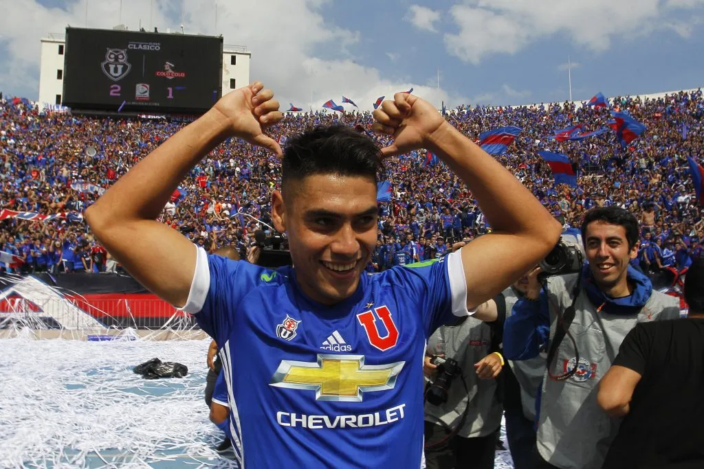 Mora dejó gratos recuerdos entre los hinchas azules tras su paso por la U | FOTO: Marcelo Hernandez/Photosport